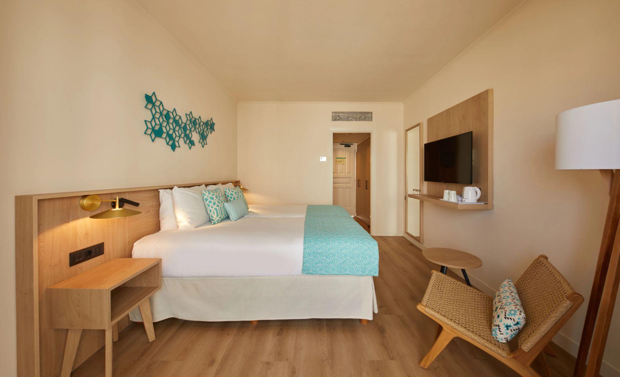 DOUBLE ROOM INTERIOR VIEW  AluaSoul Zakynthos (Adults Only) Tragaki