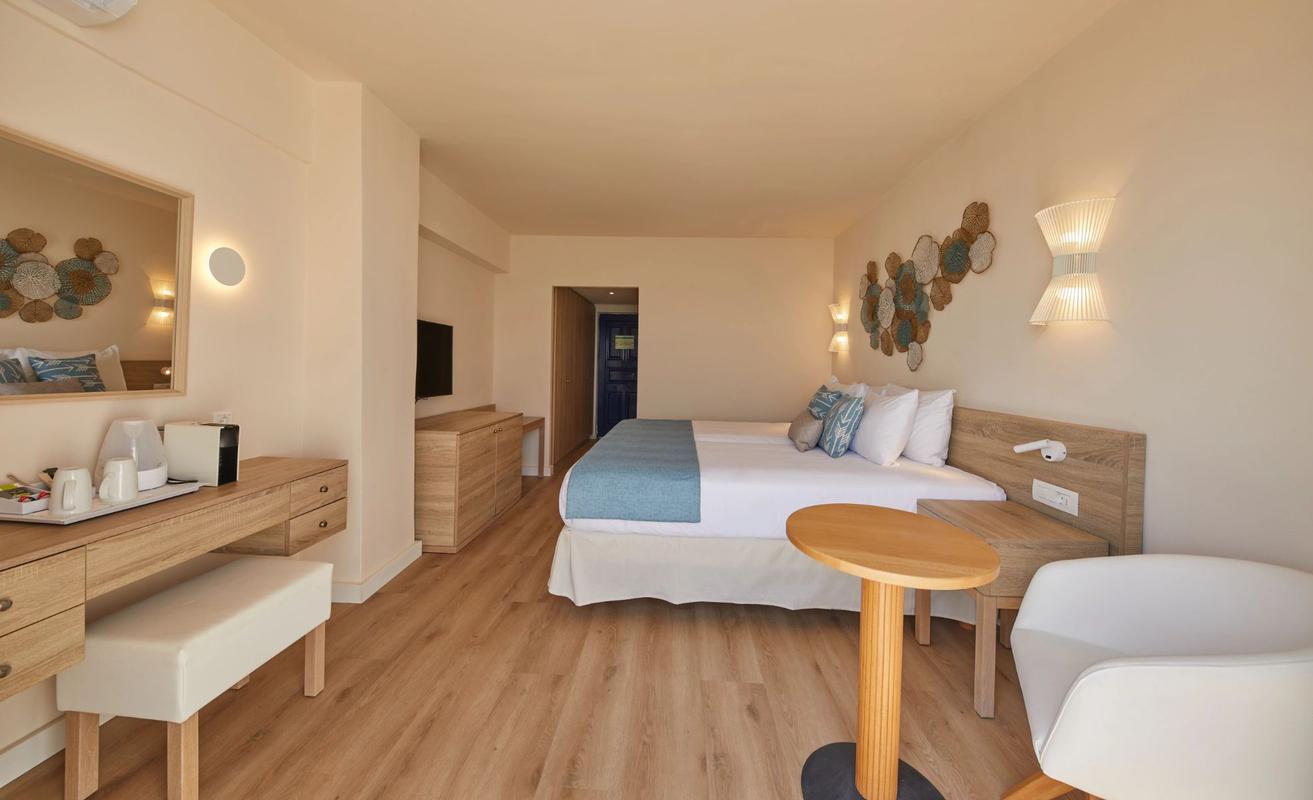 MY FAVOURITE CLUB JUNIOR SUITE FRONTAL SEA VIEW  AluaSoul Zakynthos (Adults Only) Tragaki MY FAVOURITE CLUB JUNIOR SUITE FRONTAL SEA VIEW  AluaSoul Zakynthos (Adults Only) Tragaki